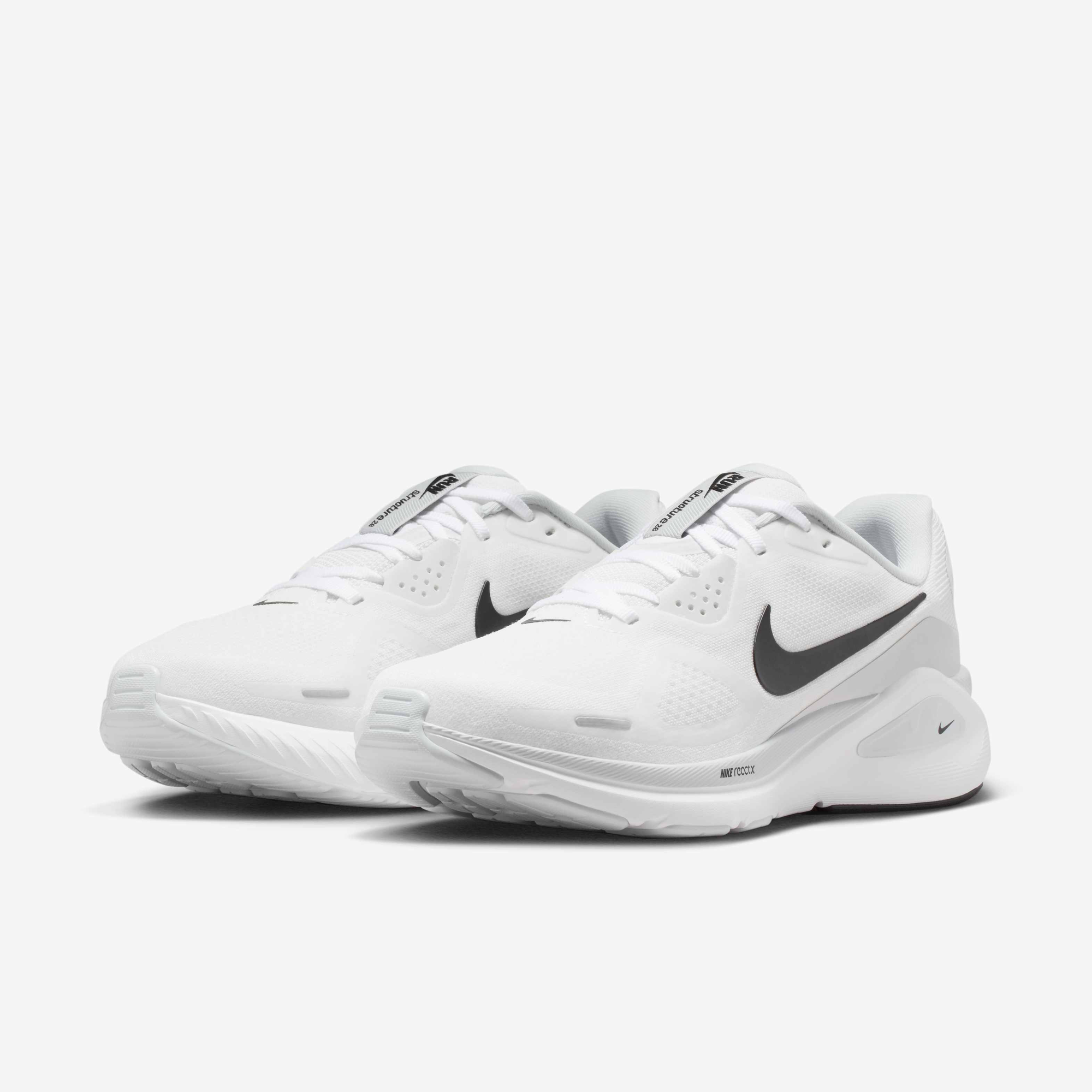 Nike Structure 26